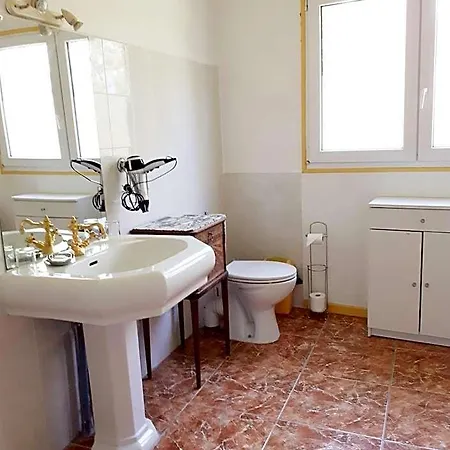 Bed & Breakfast D'hotes La Noyeraie 3*