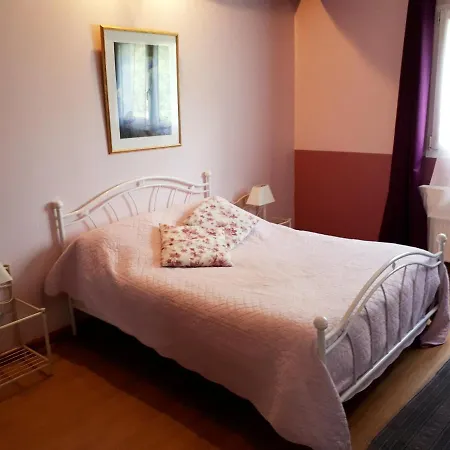 Bed & Breakfast D'hotes La Noyeraie Izeron